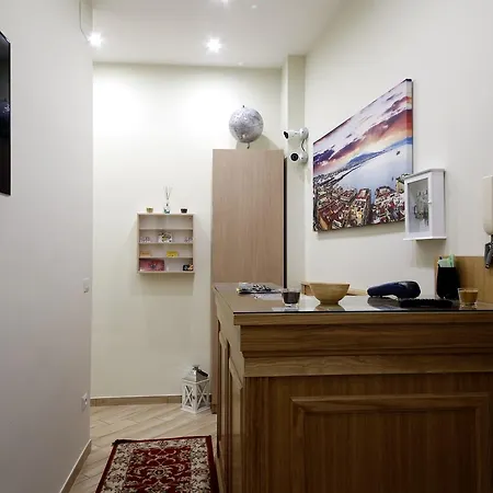 Residenza Alba 3* נאפולי