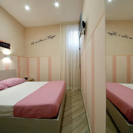 Residenza Alba לינה וארוחת בוקר 3*