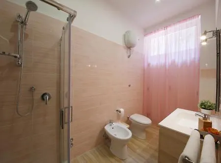 לינה וארוחת בוקר Residenza Alba